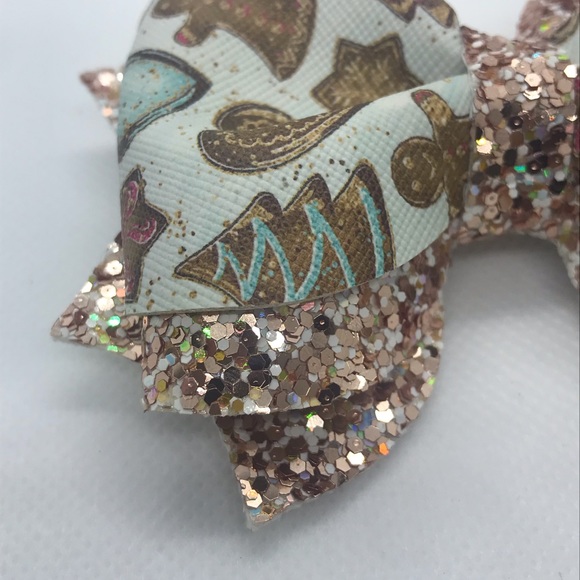 Christmas Holiday Gingerbread Cookie Hair Bow - Picture 6 of 8